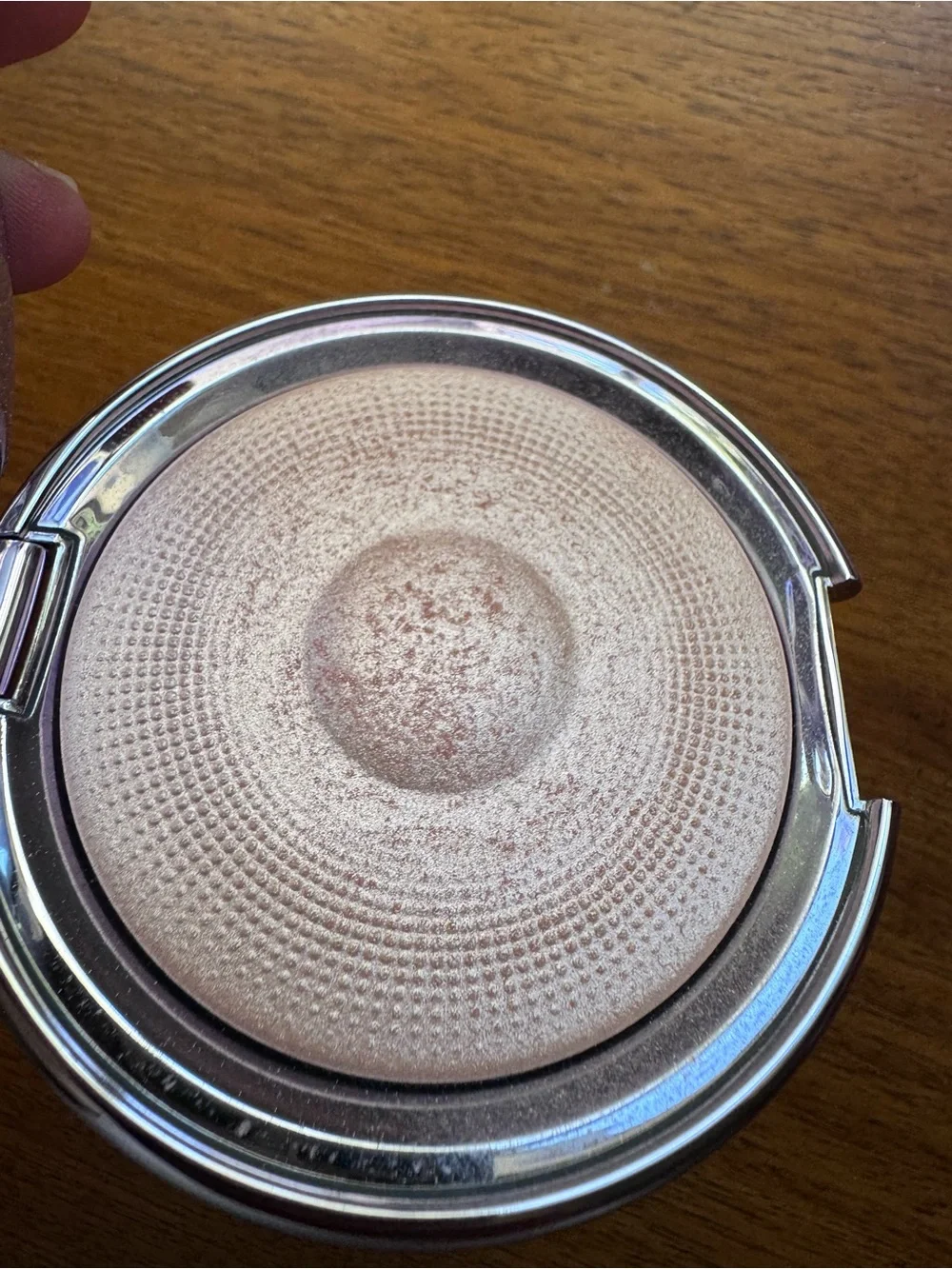 BECCA Shimmering Champagne Highlighter Compact in Pure Pearl